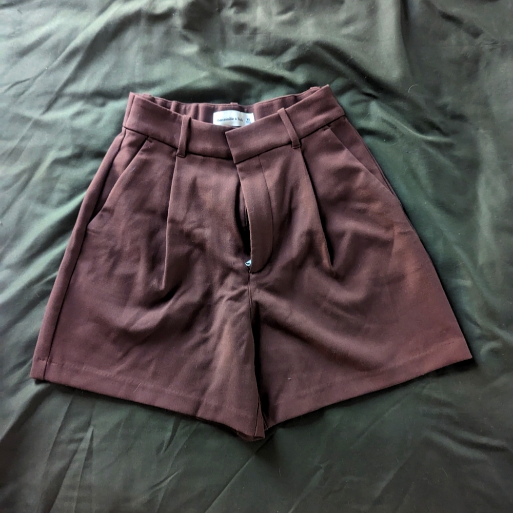 Abercrombie and Fitch tailored shorts